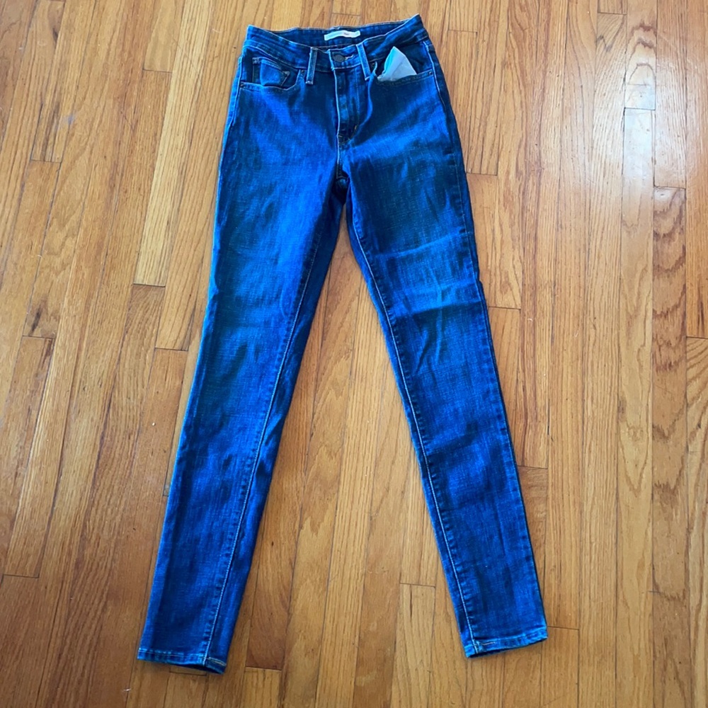 Levis 721 High Rise Skinny Jeans